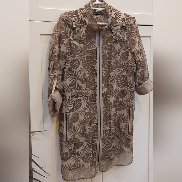 Amanda olive colored jacket - Picture 1 of 9